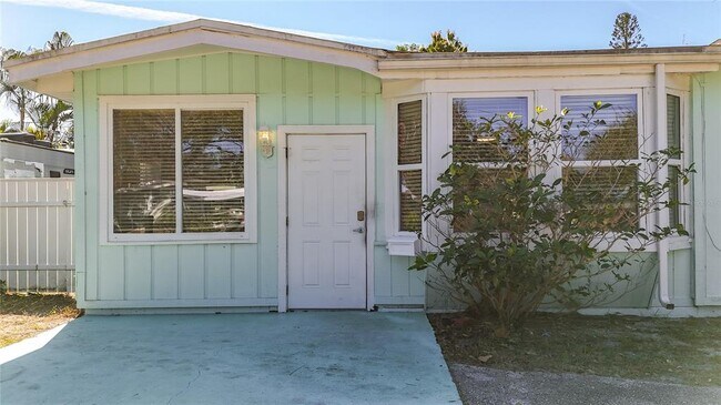 Foto del edificio - 7250 12th Ave N