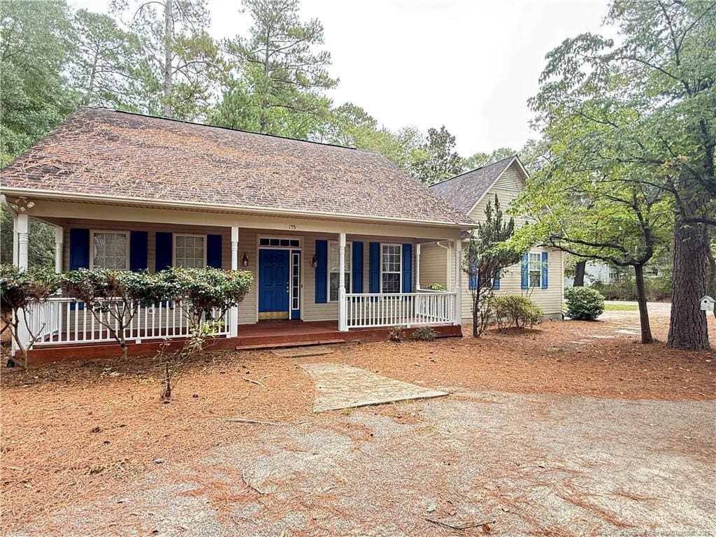 Primary Photo - 755 Blue Bird Dr