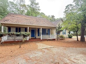 Building Photo - 755 Blue Bird Dr