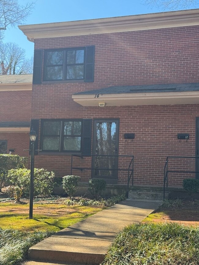 Fantastic Location & Price - Fantastic Location & Price House