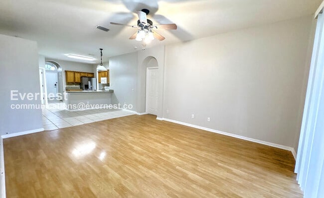 Building Photo - 10308 Birdwatch Dr