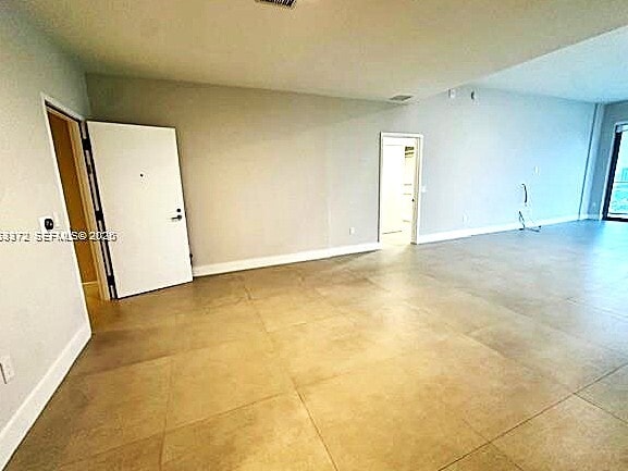 Foto del edificio - 16385 Biscayne Blvd