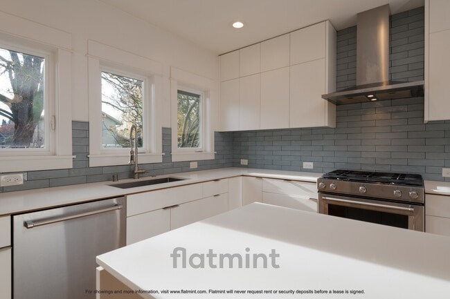 Foto del edificio - 2315 N 56th St