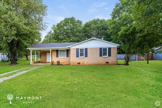 Building Photo - 649 Woodmont Cir