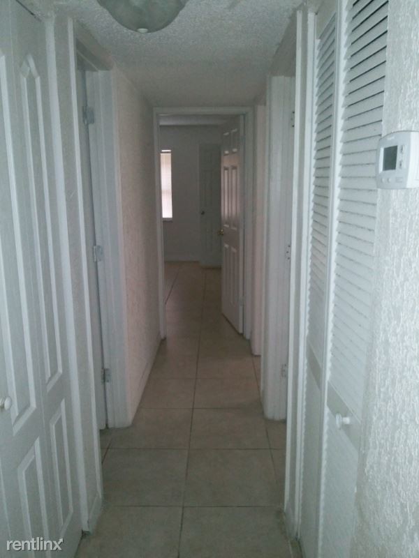 Building Photo - 2 br, 2 bath Condo - 7640 forest city rd. ...