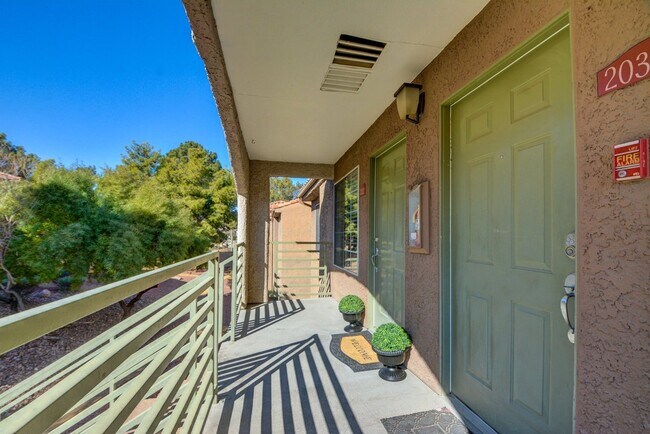 Building Photo - 2111 Jetty Rock Dr