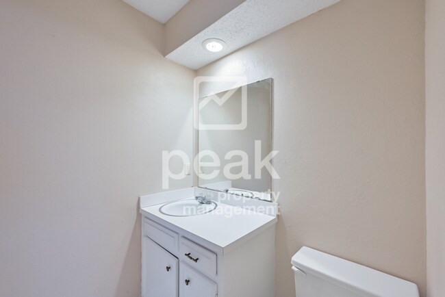 Foto del edificio - $1,549! 2/Bed1.5Bath duplex in Arlington!
