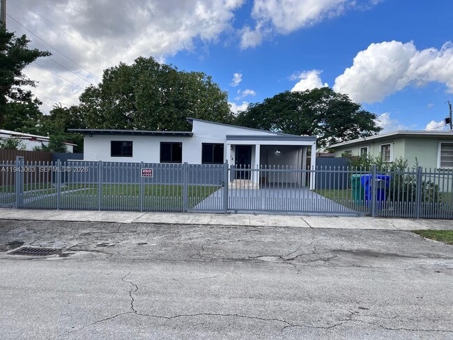 Foto del edificio - 50 NW 68th Ct