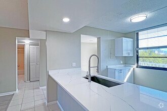 Building Photo - 3650 Whitehall Dr