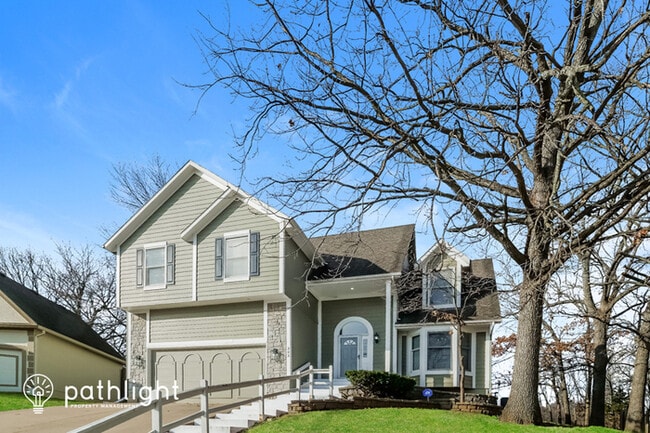 Building Photo - 302 E 123Rd Terrace, Kansas City, MO, 64145
