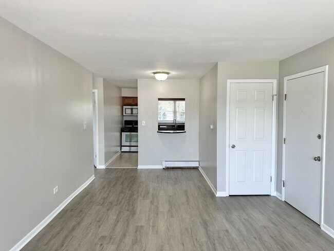 Foto del edificio - 3404 Maple Ave