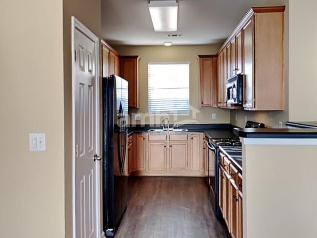 Foto del edificio - 3939 Cutler Donahoe Way
