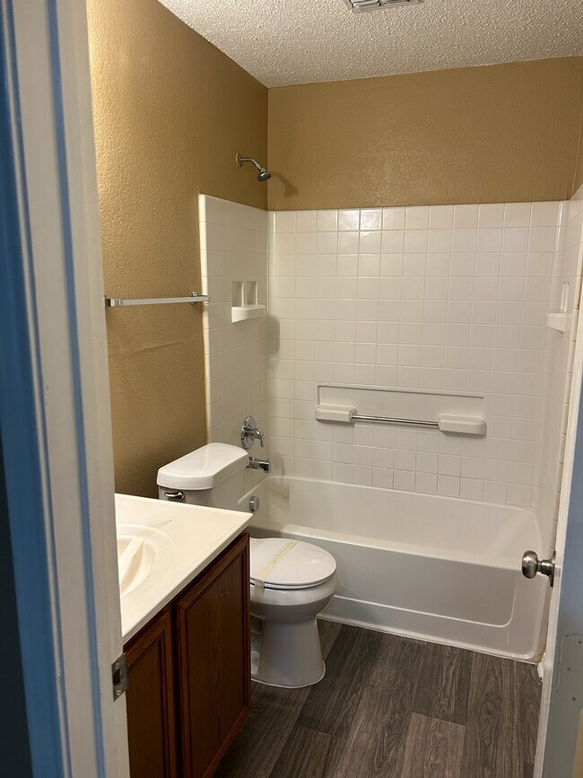 Foto del edificio - 745 Grambling Dr