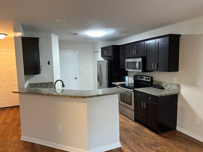 Building Photo - 958 Wynfield Cir