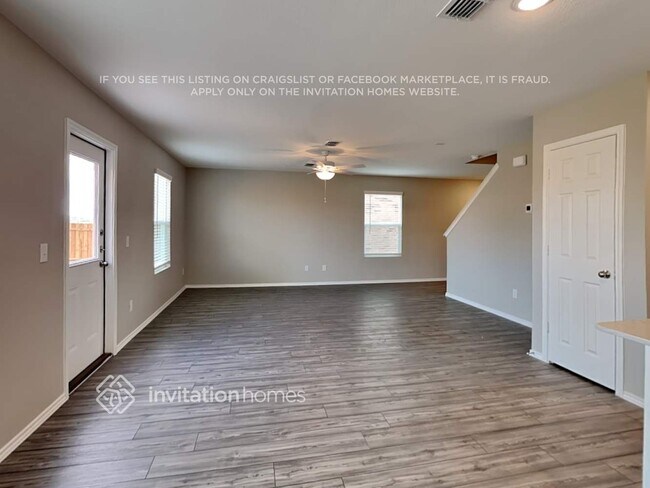 Foto del edificio - 1476 Embrook Trl