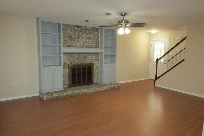 Building Photo - 4303 Thunder Bay Dr