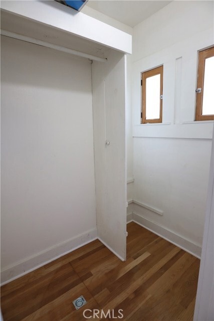 Building Photo - 281 W 15th St
