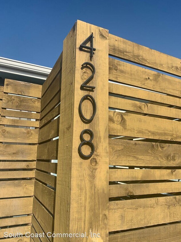 Foto principal - 4204-4212 Ingraham St