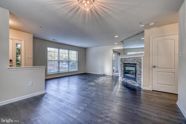 Building Photo - 4206 Dressage Ct