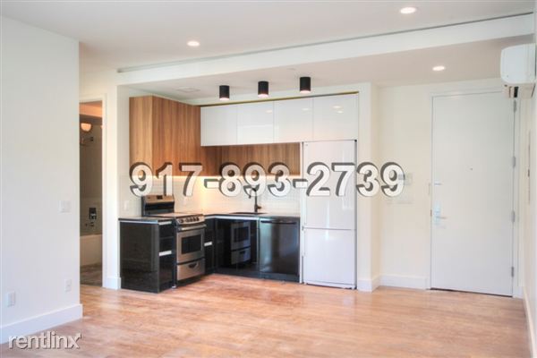Foto del edificio - 61 Ralph Ave