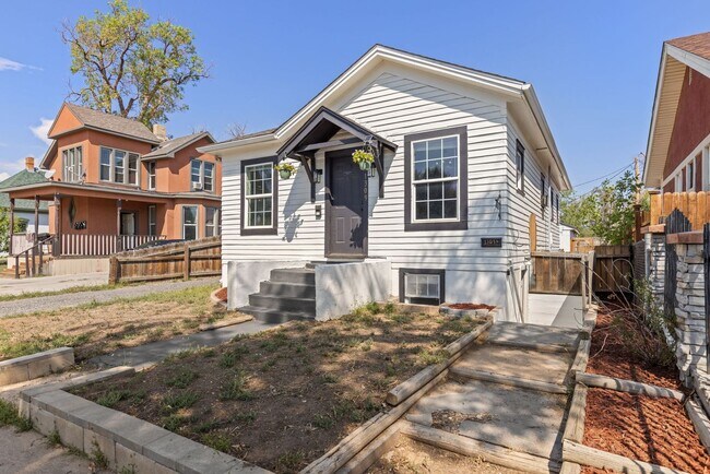 Building Photo - 1309 7th St