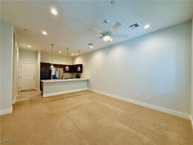 Foto del edificio - 10557 Ridge Glow Ave