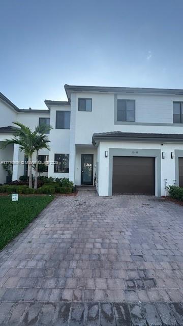 Building Photo - 13648 SW 157th Ct