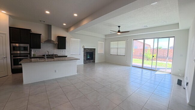 Foto del edificio - 4316 Bald Eagle Loop NE