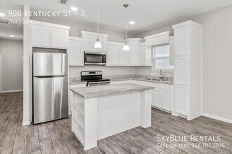 Building Photo - 908 N Kentucky St