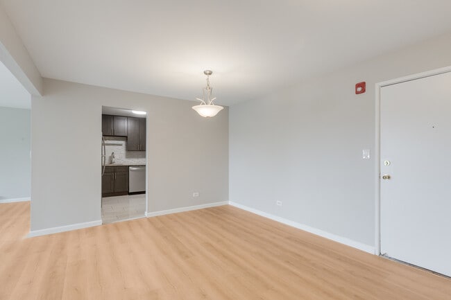 Building Photo - 535 S Cleveland Ave