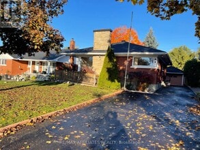 Building Photo - 2145 Westbourne Ave