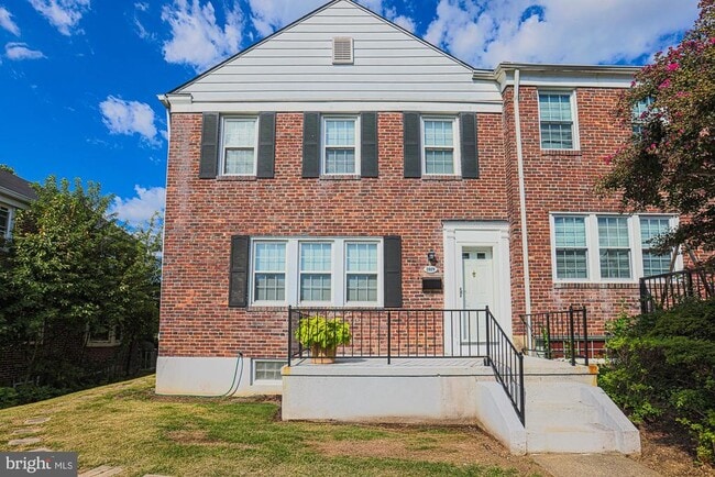 Building Photo - 1809 Deveron Rd