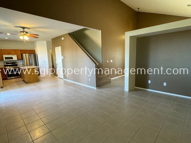 Foto del edificio - 3 Bedroom Phoenix home in a gated community