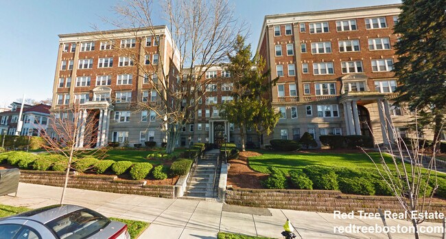 Building Photo - 1820 Commonwealth Ave