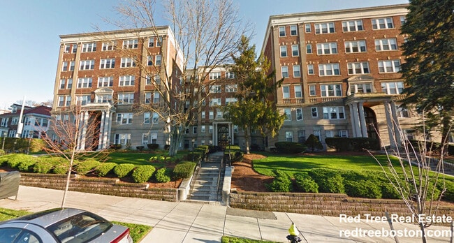 Building Photo - 1820 Commonwealth Ave