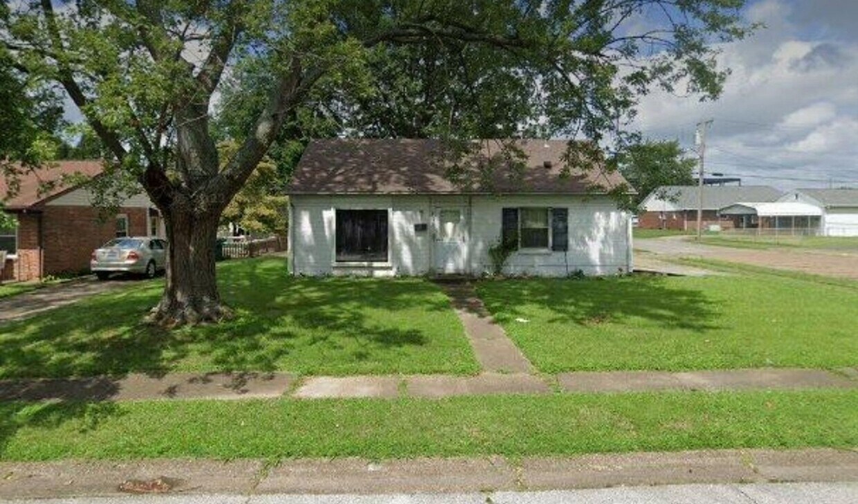 Primary Photo - 3 bedroom 1 bathroom for rent!