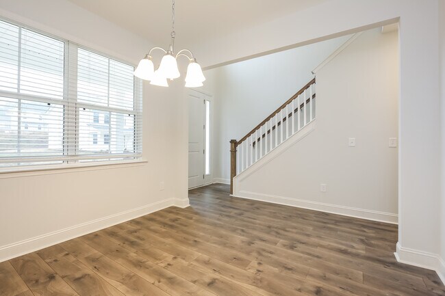 Building Photo - 124 Renwood Road
