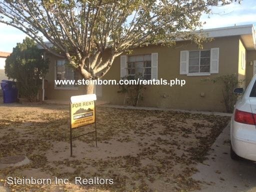 Primary Photo - 1940 Princess Jeanne Dr