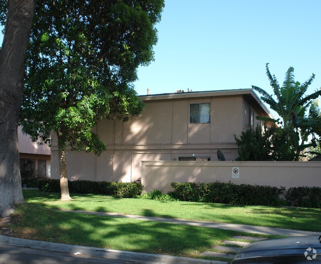 Building Photo - 14302 Village Way