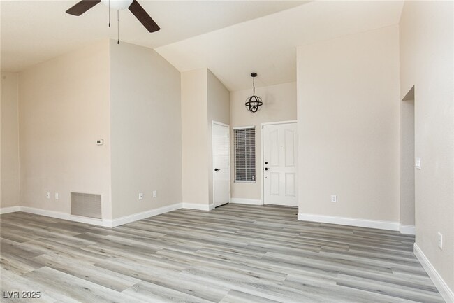 Building Photo - 2432 Palmridge Dr