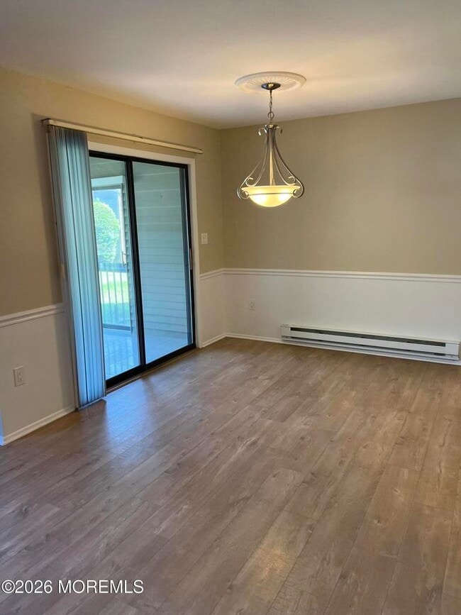 Dining room - 229 Medford Ct