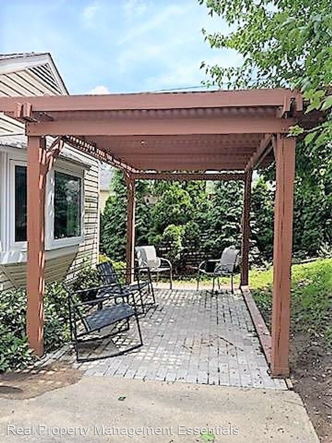 Foto del edificio - 3 br, 3.5 bath House - 115 Oakway Road