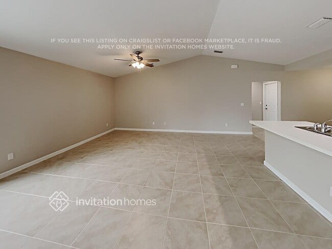 Foto del edificio - 225 SW Grove Ave