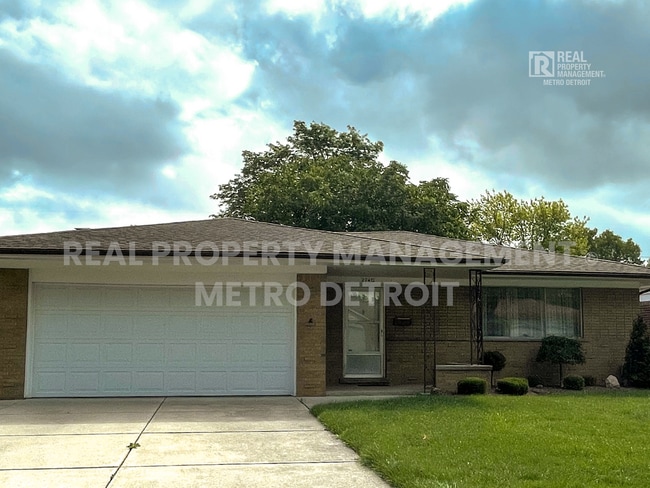 Building Photo - 27412 Roan Ave