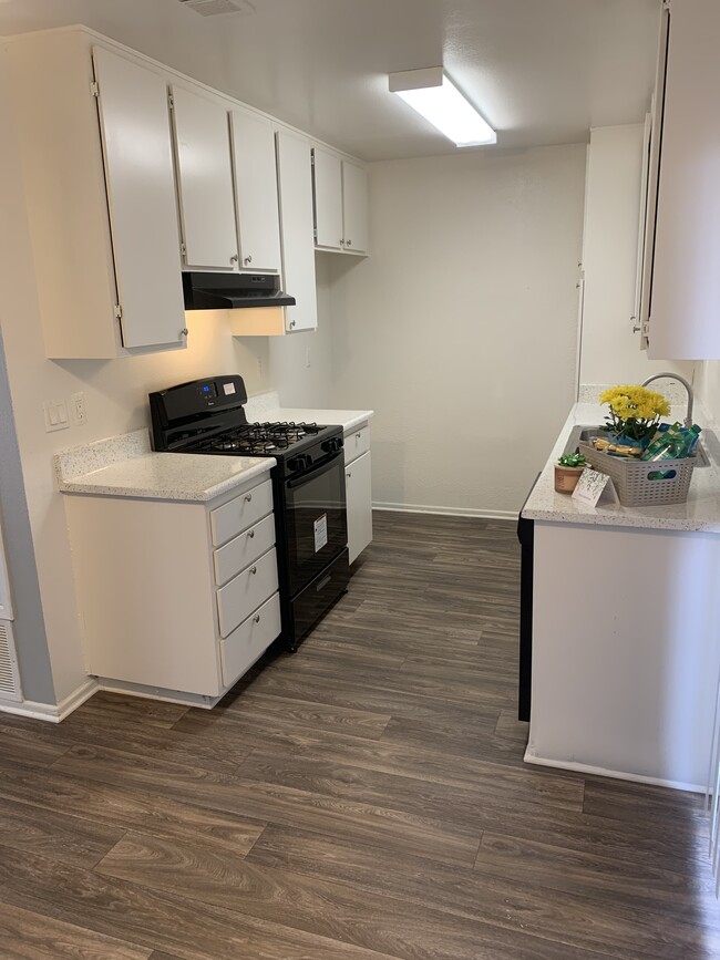 1 bedroom - Sierra Gardens