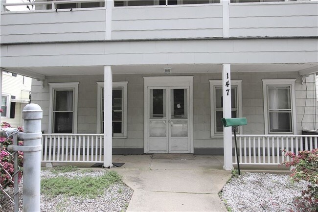 Foto del edificio - 147 Davis Ave