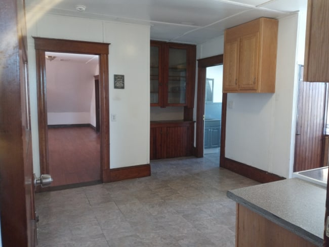 Foto del edificio - 261 Maple St
