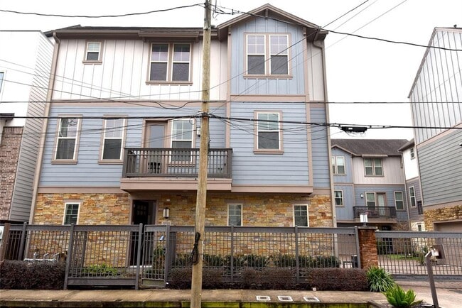 Building Photo - 4309 Schuler St
