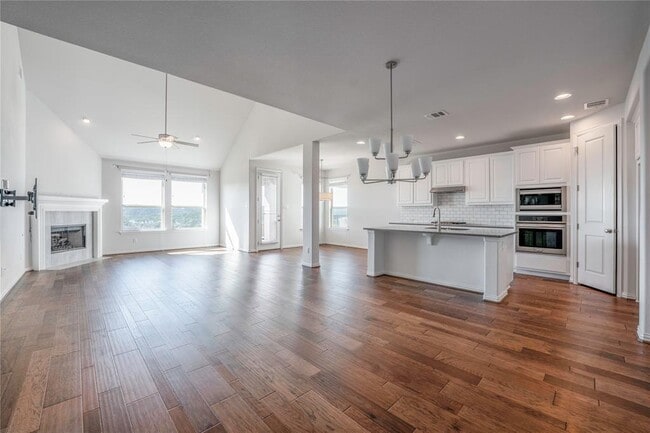 Foto del edificio - 2533 Milan Meadows Dr