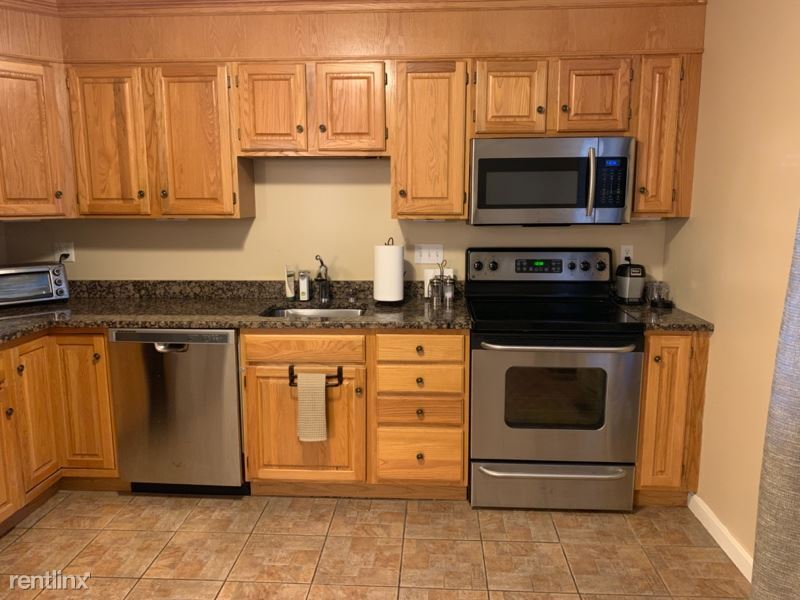 Primary Photo - 2 br, 2.5 bath Condo - 11 Steeple Chase Cir